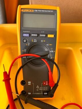 Fluke 179 True RMS Multimeter - Yellow/Black❌S0ld